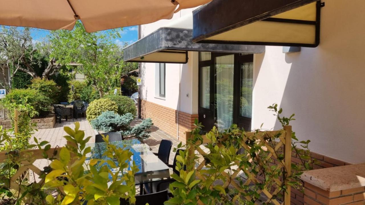 Fontana Oasis Apartments Castelnuovo del Garda Zewnętrze zdjęcie